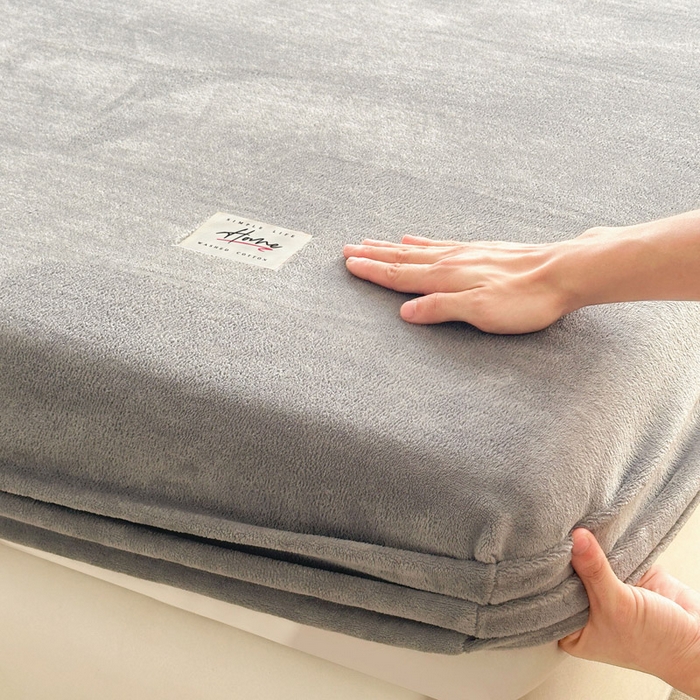 91家纺网 家纺一手货源 找家纺 贝扬思家纺 2025新款牛奶绒纯色单床笠-home系列 Home-银灰