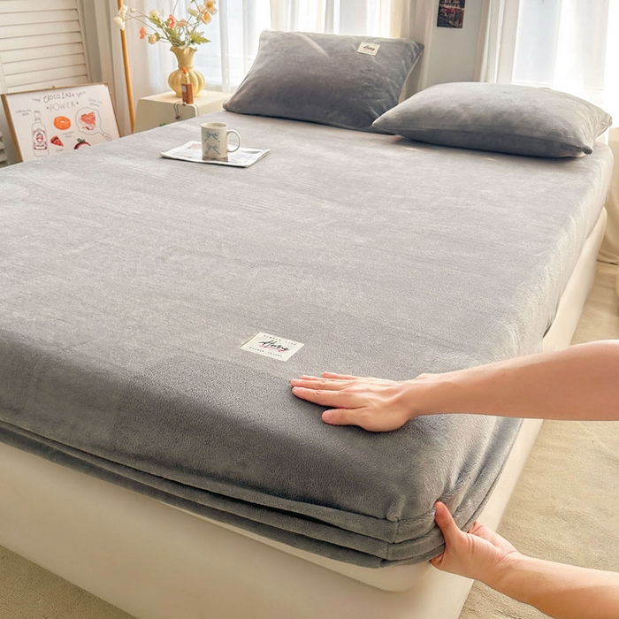 91家纺网 家纺一手货源 找家纺 贝扬思家纺 2025新款牛奶绒纯色单床笠-home系列 Home-银灰