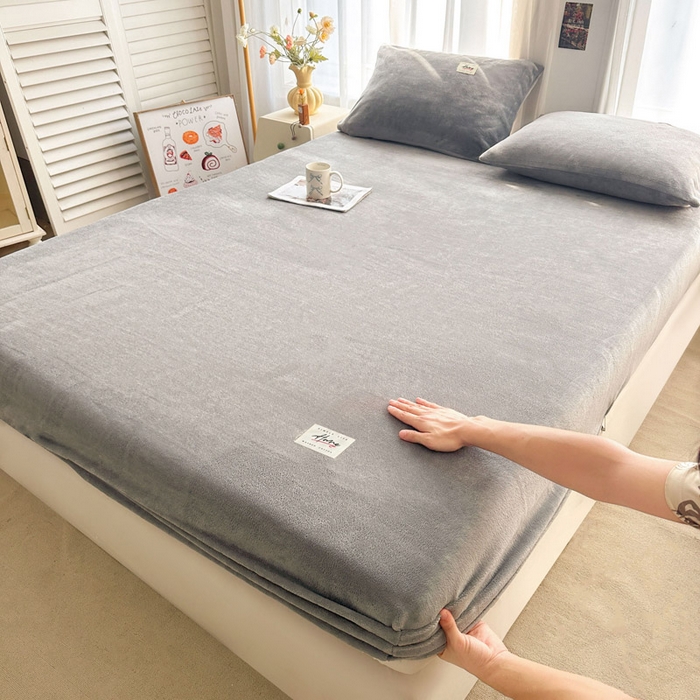 91家纺网 家纺一手货源 找家纺 贝扬思家纺 2025新款牛奶绒纯色单床笠-home系列 Home-银灰