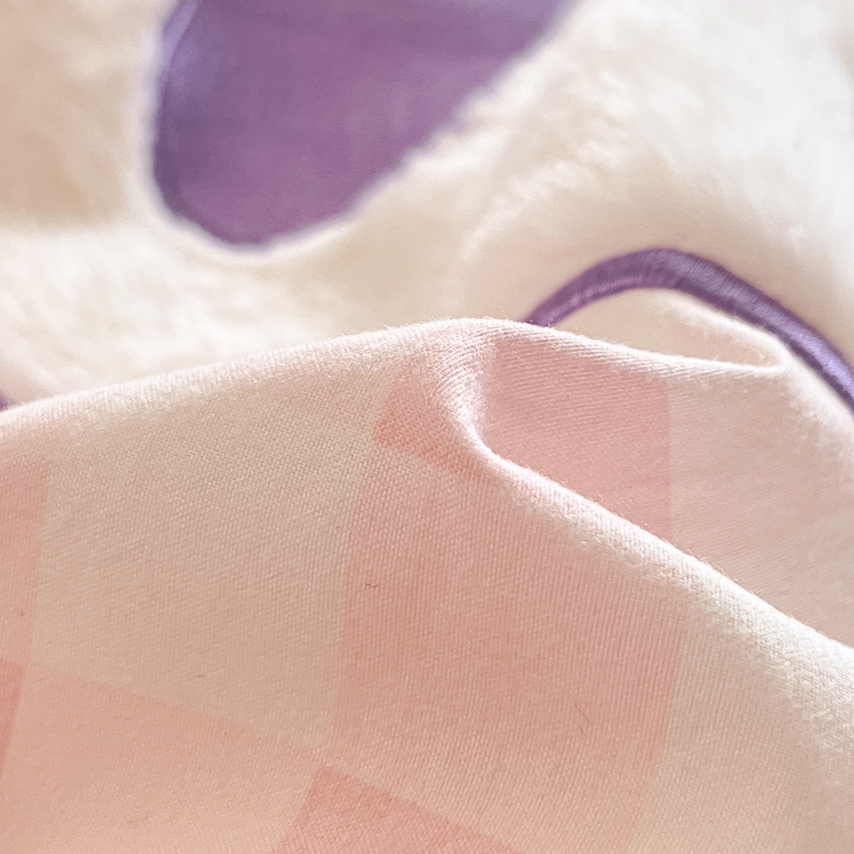 91家纺网 家纺一手货源 找家纺 金爱家 2025新款A类三丽鸥正版授权云柔水洗棉兔毛贴布绣刺绣软糯系列四件套 云柔水洗棉-贴布绣美乐蒂