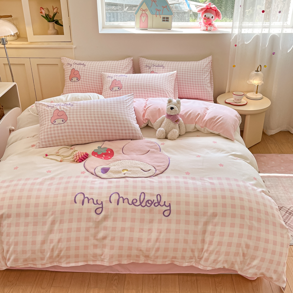 91家纺网 家纺一手货源 找家纺 金爱家 2025新款A类三丽鸥正版授权云柔水洗棉兔毛贴布绣刺绣软糯系列四件套 云柔水洗棉-贴布绣美乐蒂