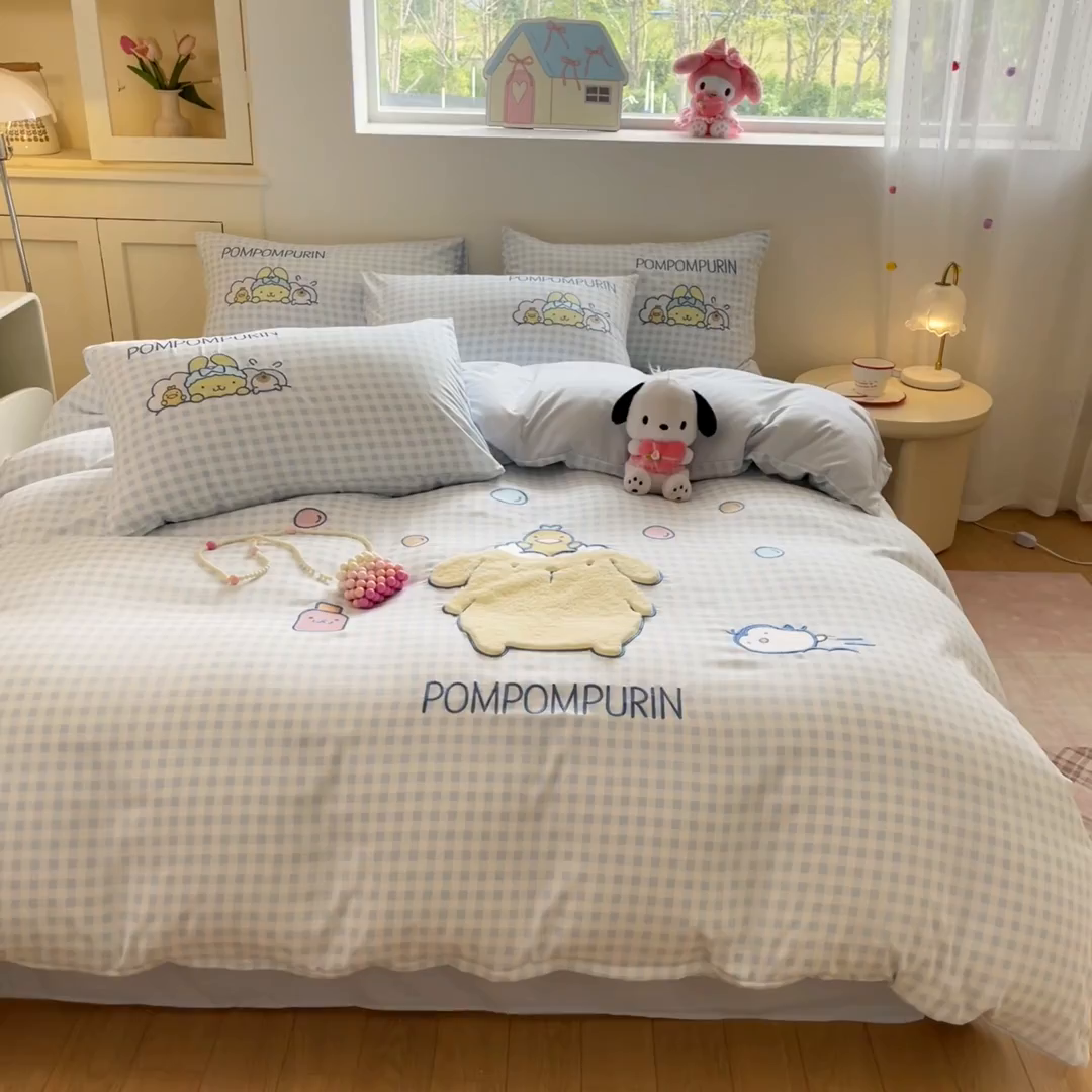 91家纺网 家纺一手货源 找家纺 金爱家 2025新款A类三丽鸥正版授权云柔水洗棉兔毛贴布绣刺绣软糯系列四件套 云柔水洗棉-贴布绣萌萌布丁狗