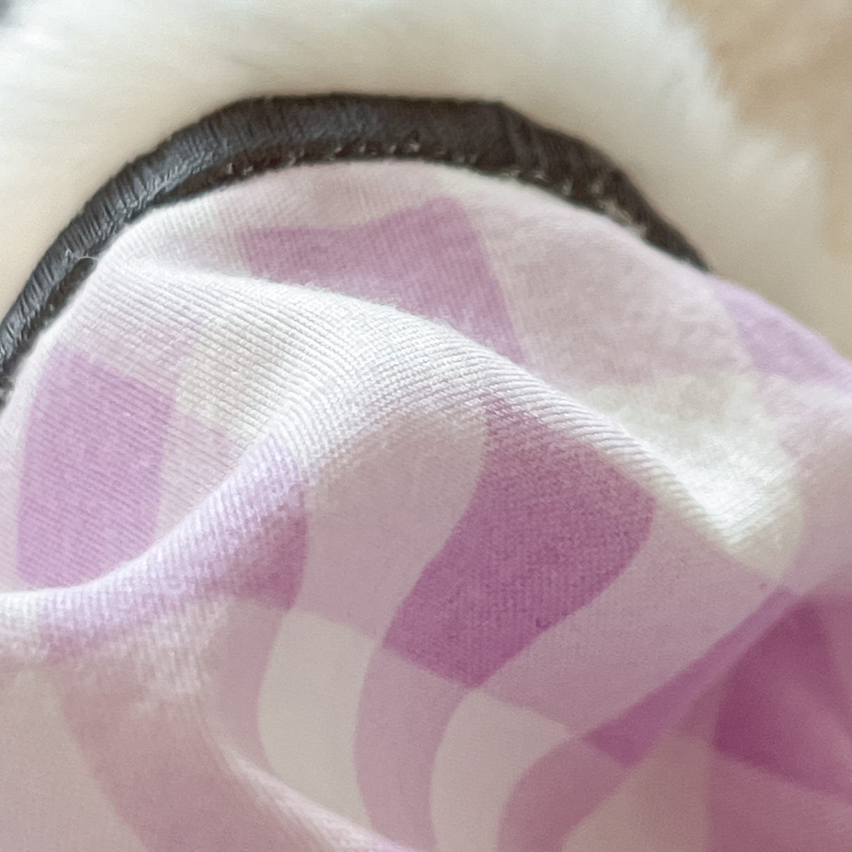 91家纺网 家纺一手货源 找家纺 金爱家 2025新款A类三丽鸥正版授权云柔水洗棉兔毛贴布绣刺绣软糯系列四件套 云柔水洗棉-贴布绣紫格库洛米