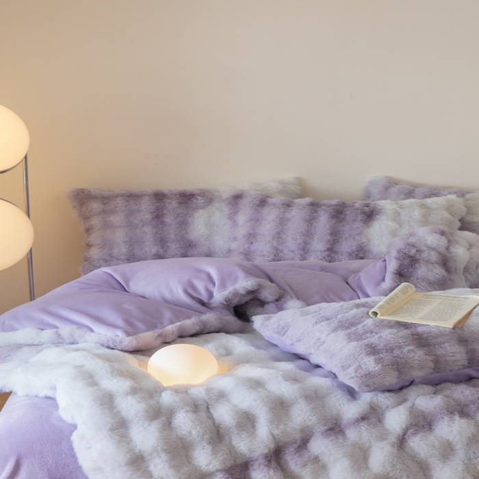 91家纺网 家纺一手货源 找家纺 玖琳家纺 2025新款托斯卡纳特价兔兔绒兔毛绒四件套 七彩 紫