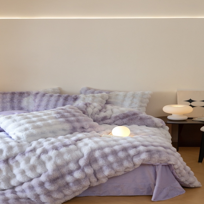 91家纺网 家纺一手货源 找家纺 玖琳家纺 2025新款托斯卡纳特价兔兔绒兔毛绒四件套 七彩 紫