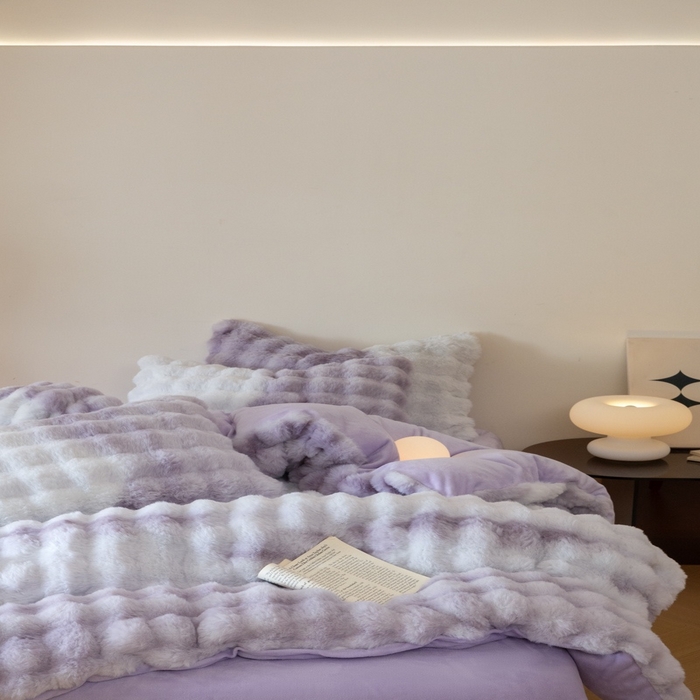 91家纺网 家纺一手货源 找家纺 玖琳家纺 2025新款托斯卡纳特价兔兔绒兔毛绒四件套 七彩 紫