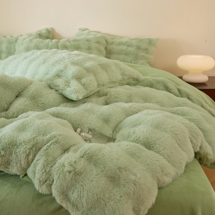 91家纺网 家纺一手货源 找家纺 玖琳家纺 2025新款托斯卡纳特价兔兔绒兔毛绒四件套 水果 绿