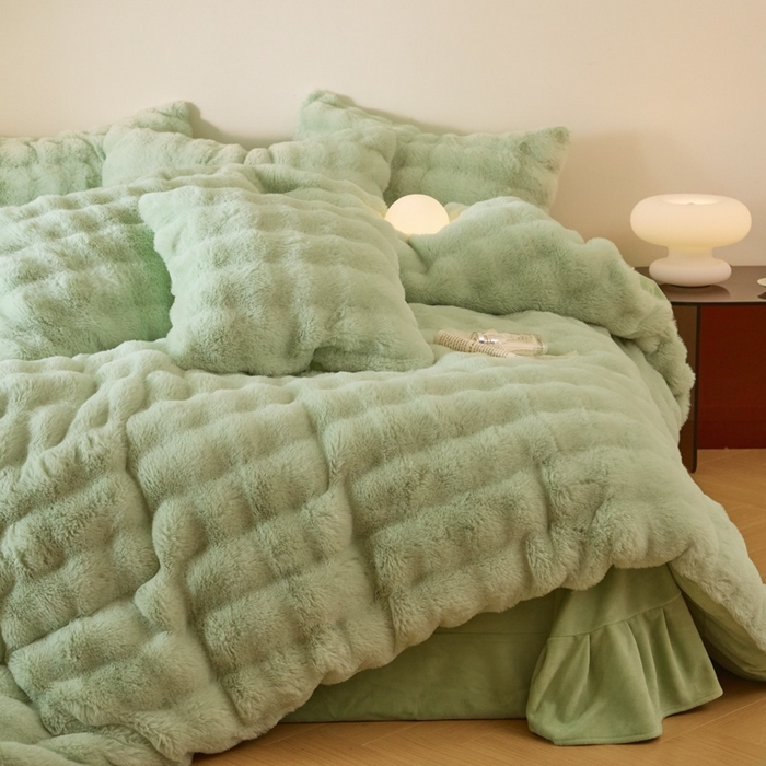 91家纺网 家纺一手货源 找家纺 玖琳家纺 2025新款托斯卡纳特价兔兔绒兔毛绒四件套 水果 绿