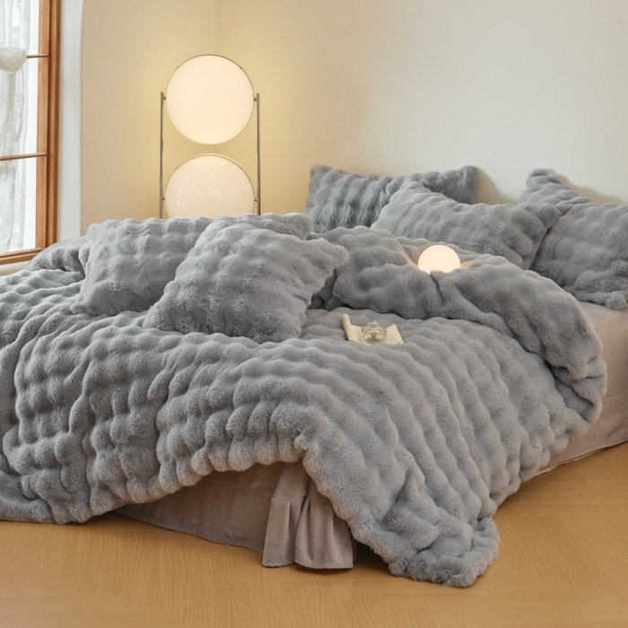 91家纺网 家纺一手货源 找家纺 玖琳家纺 2025新款托斯卡纳特价兔兔绒兔毛绒四件套 烟灰