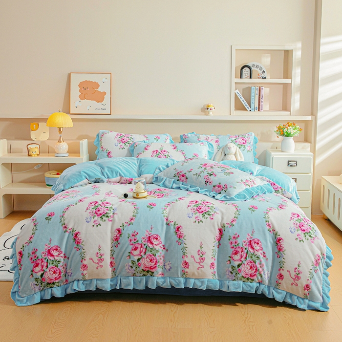 91家纺网 家纺一手货源 找家纺 （总）绒宴家纺 2025新款印花小清新牛奶绒花边款四件套