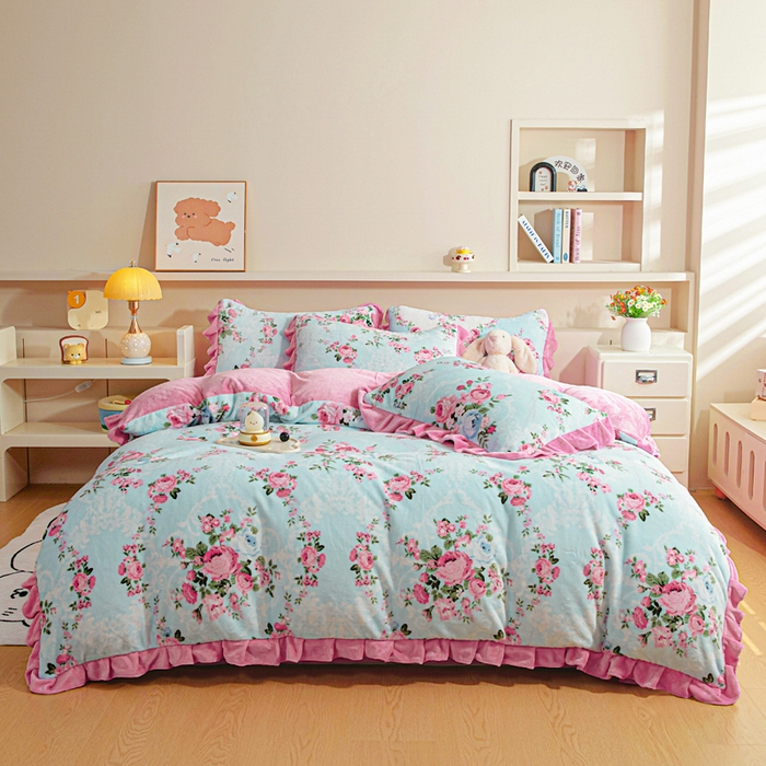 91家纺网 家纺一手货源 找家纺 （总）绒宴家纺 2025新款印花小清新牛奶绒花边款四件套