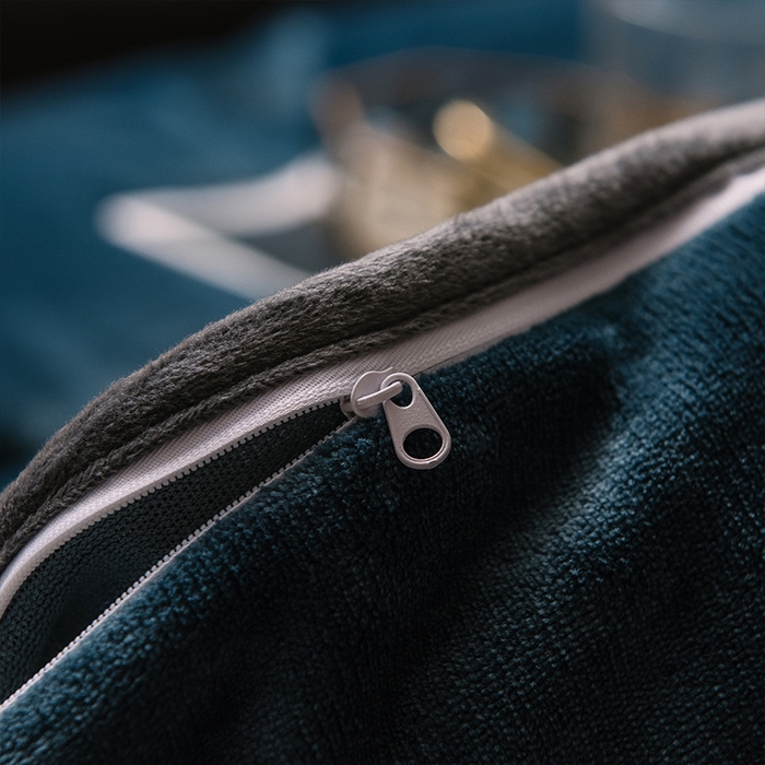 91家纺网 家纺一手货源 找家纺 （总）宜代光年 2025新款加厚保暖纯色牛奶绒黑金四件套系列