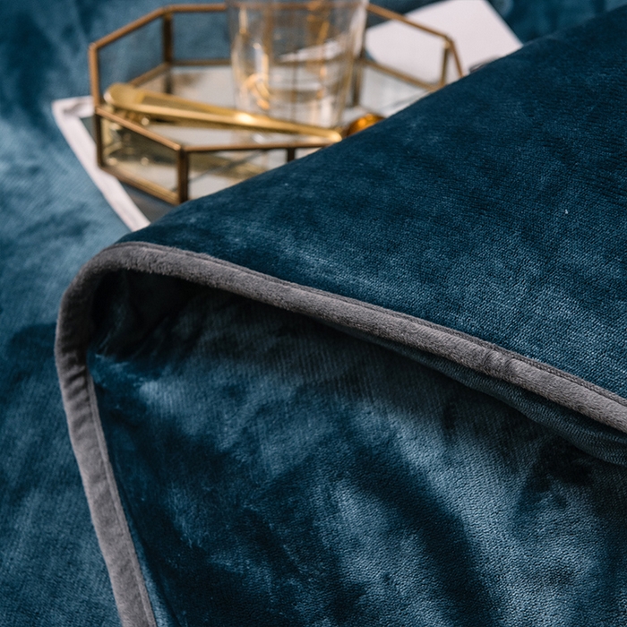 91家纺网 家纺一手货源 找家纺 （总）宜代光年 2025新款加厚保暖纯色牛奶绒黑金四件套系列