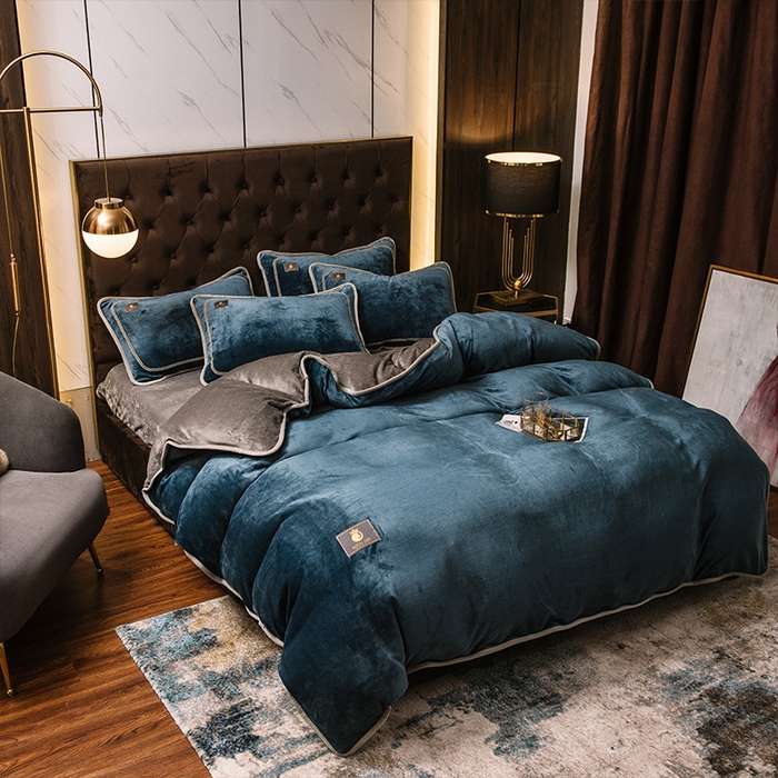 91家纺网 家纺一手货源 找家纺 宜代光年 2025新款加厚保暖纯色牛奶绒黑金四件套系列 绅士