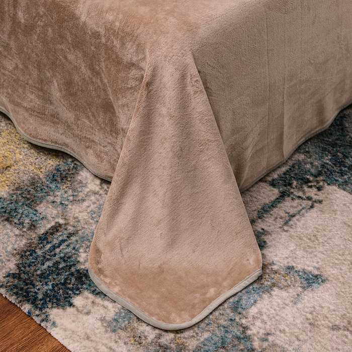 91家纺网 家纺一手货源 找家纺 宜代光年 2025新款加厚保暖纯色牛奶绒黑金四件套系列 咖士米