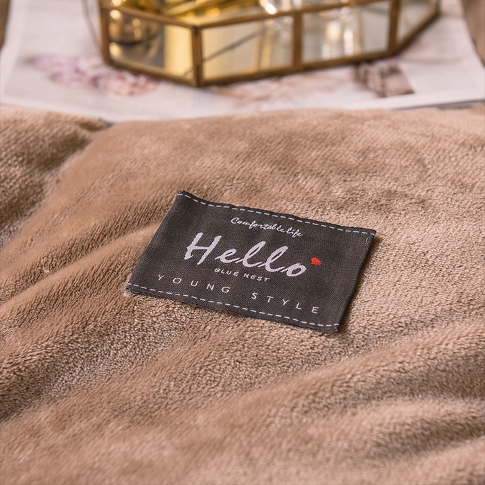 91家纺网 家纺一手货源 找家纺 宜代光年 2025新款加厚保暖纯色牛奶绒黑金四件套系列 古曼