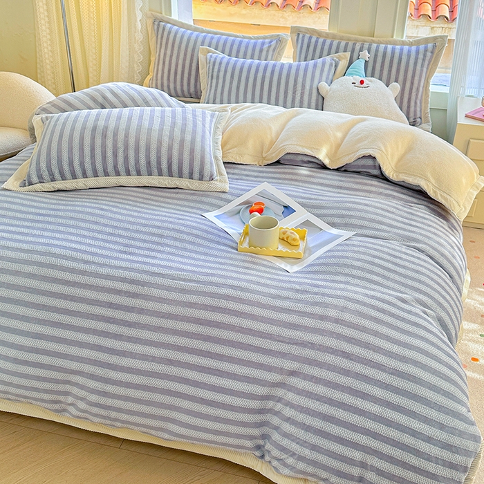 91家纺网 家纺一手货源 找家纺 （总）宜代光年 2025新款雕花印花暖羊绒系列四件套