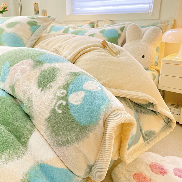 91家纺网 家纺一手货源 找家纺 宜代光年 2025新款雕花印花暖羊绒系列四件套 暖羊绒-浪漫的爱