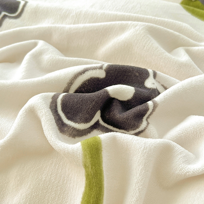 91家纺网 家纺一手货源 找家纺 宜代光年 2025新款雕花印花暖羊绒系列四件套 暖羊绒-五叶花