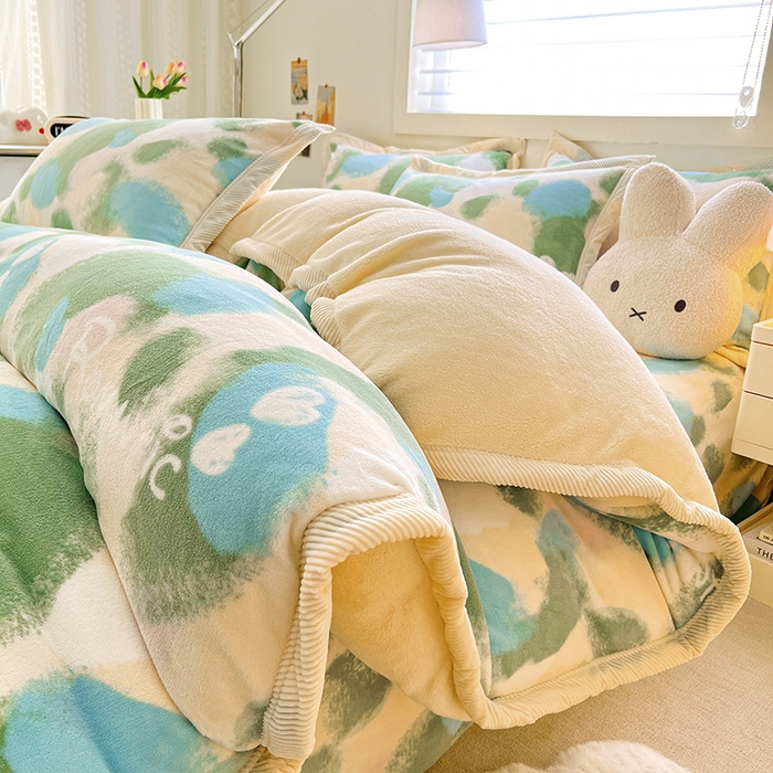 91家纺网 家纺一手货源 找家纺 宜代光年 2025新款雕花印花暖羊绒系列四件套 暖羊绒-浪漫的爱