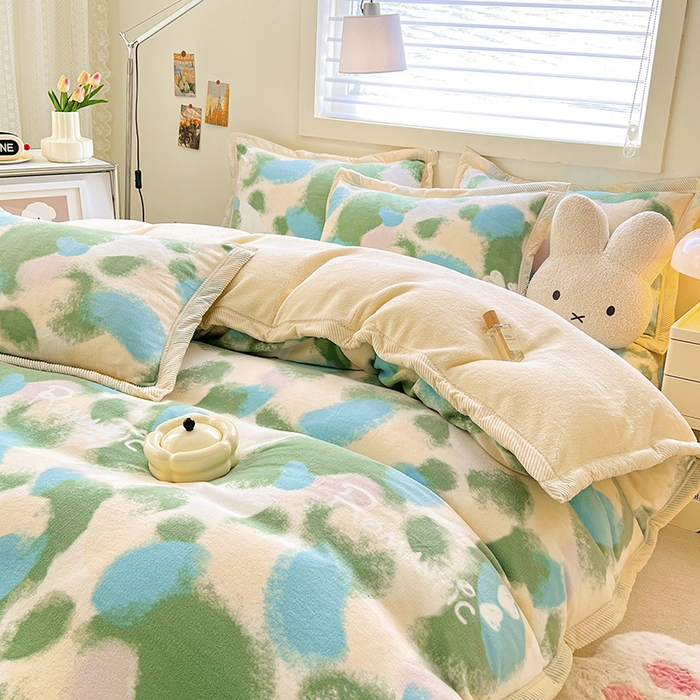 91家纺网 家纺一手货源 找家纺 宜代光年 2025新款雕花印花暖羊绒系列四件套 暖羊绒-浪漫的爱