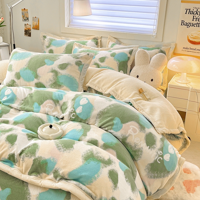 91家纺网 家纺一手货源 找家纺 宜代光年 2025新款雕花印花暖羊绒系列四件套 暖羊绒-浪漫的爱