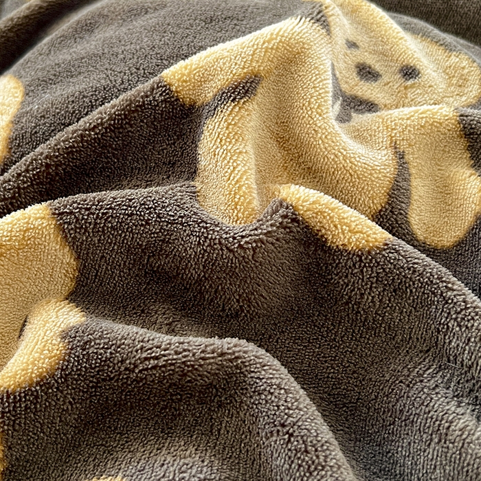 91家纺网 家纺一手货源 找家纺 宜代光年 2025新款雕花印花暖羊绒系列四件套 暖羊绒-吉米咖