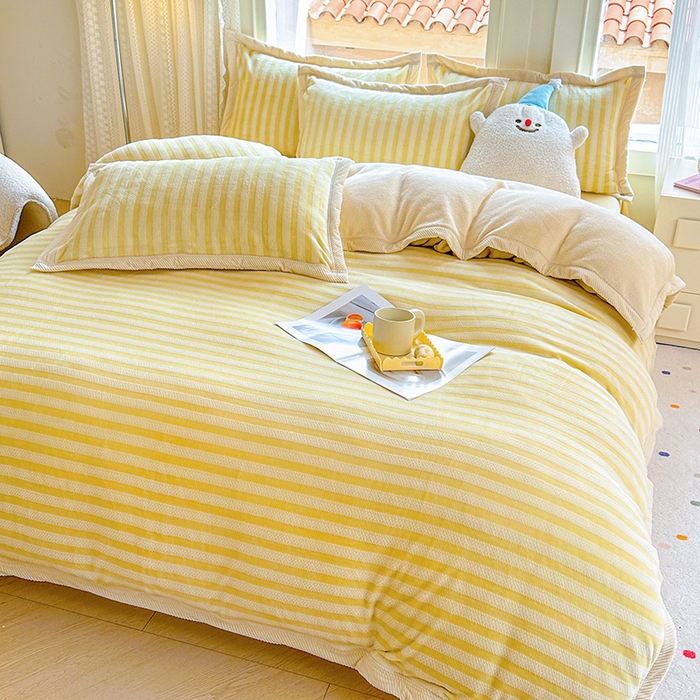 91家纺网 家纺一手货源 找家纺 宜代光年 2025新款雕花印花暖羊绒系列四件套 暖羊绒-黄色条纹