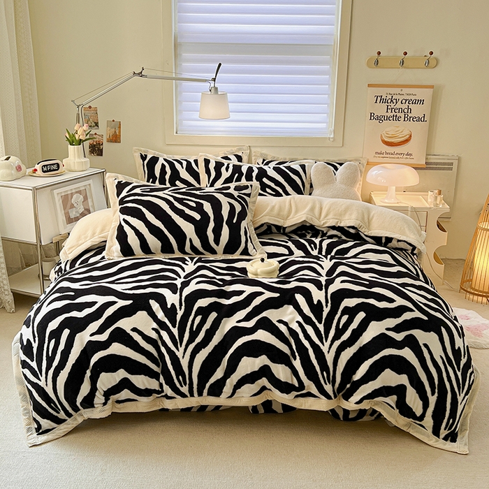 91家纺网 家纺一手货源 找家纺 宜代光年 2025新款雕花印花暖羊绒系列四件套 暖羊绒-斑马