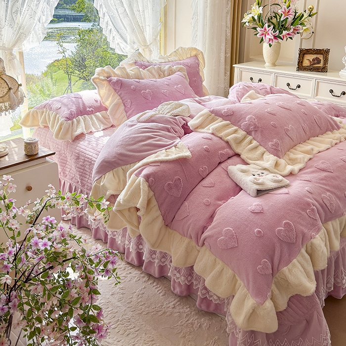 91家纺网 家纺一手货源 找家纺 （总）宜凡家纺 2025新款兔绒提花牛奶绒夹棉床盖四件套