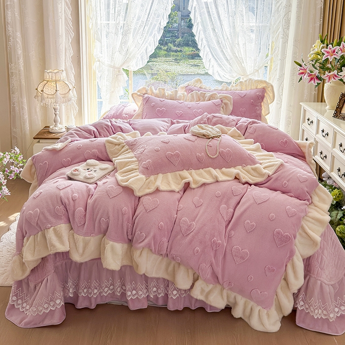 91家纺网 家纺一手货源 找家纺 （总）宜凡家纺 2025新款兔绒提花牛奶绒夹棉床盖四件套