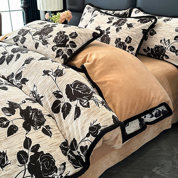 柏薇 2025新款兔毛宽包边立体雕花牛奶绒四件套 梦花坞