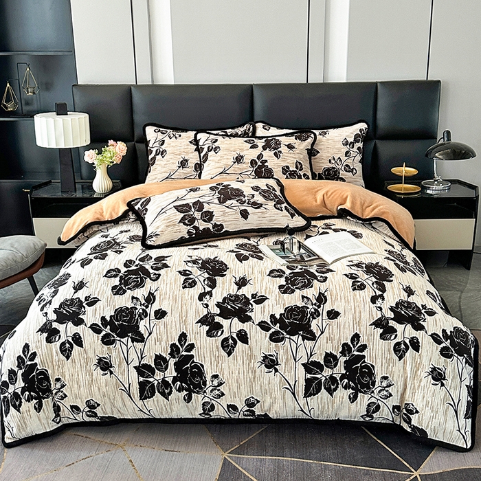 91家纺网 家纺一手货源 找家纺 柏薇 2025新款兔毛宽包边立体雕花牛奶绒四件套 梦花坞