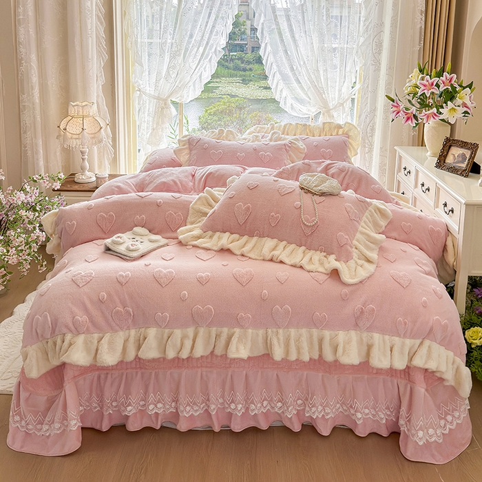 宜凡家纺 2025新款兔绒提花牛奶绒夹棉床盖四件套 爱心 少女粉