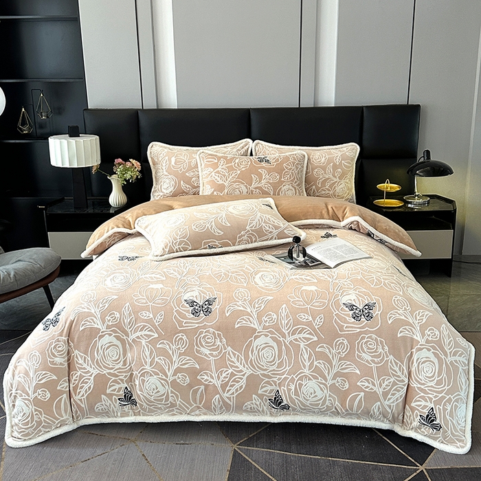 91家纺网 家纺一手货源 找家纺 柏薇 2025新款兔毛宽包边立体雕花牛奶绒四件套 星川