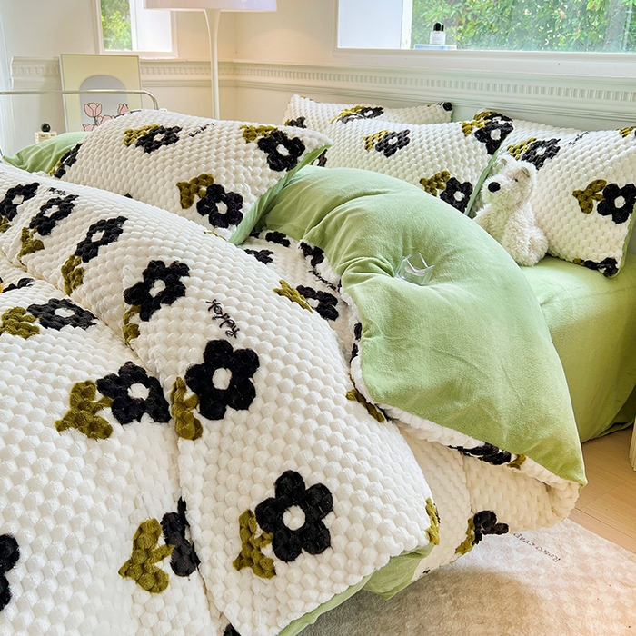 91家纺网 家纺一手货源 找家纺 （总）宜代光年 2025新款大豆绒提花系列四件套（提供买家秀）-印花款