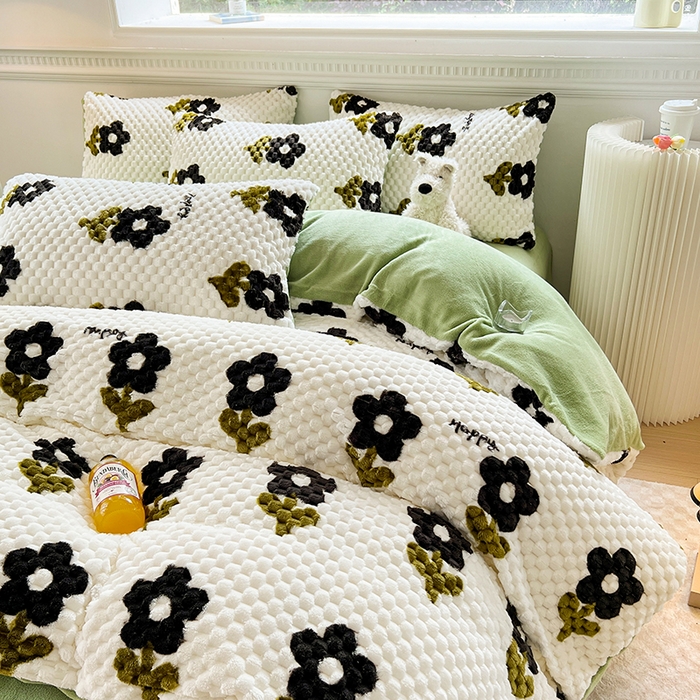 91家纺网 家纺一手货源 找家纺 （总）宜代光年 2025新款大豆绒提花系列四件套（提供买家秀）-印花款