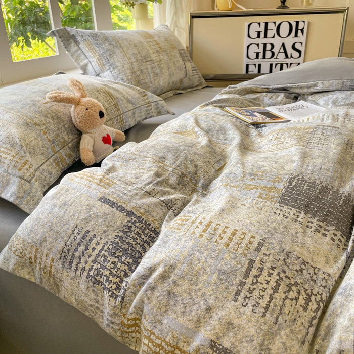 91家纺网 家纺一手货源 找家纺 仔仔熊 2025新款磨毛四件套系列 雅灰格纹