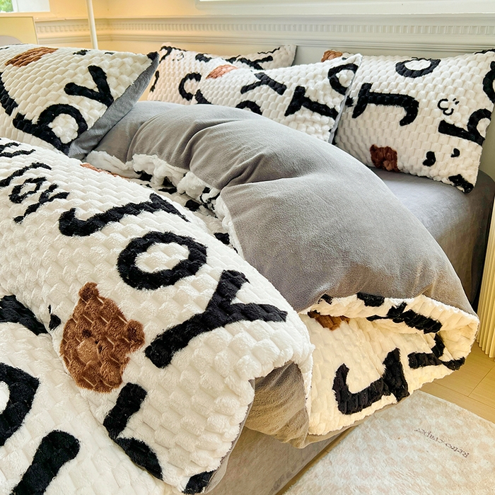 91家纺网 家纺一手货源 找家纺 （总）宜代光年 2025新款大豆绒提花系列四件套（提供买家秀）-印花款