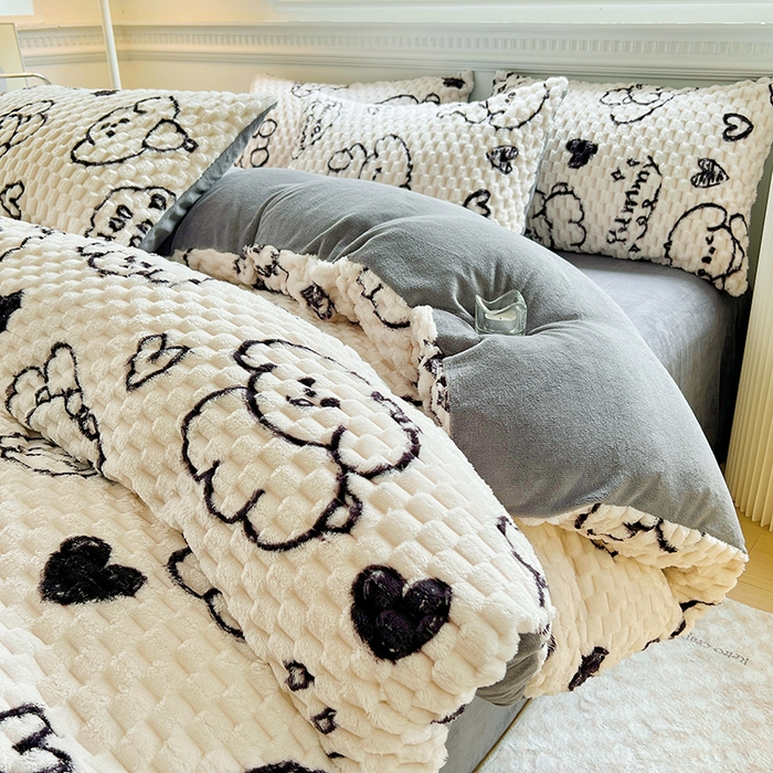 91家纺网 家纺一手货源 找家纺 宜代光年 2025新款大豆绒提花系列四件套（提供买家秀）-印花款 大豆绒-涂鸦小狗