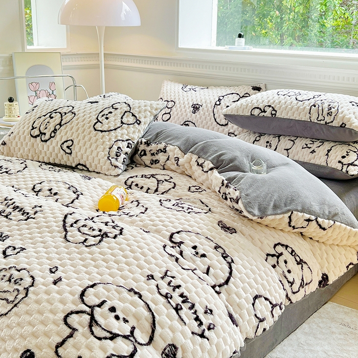 91家纺网 家纺一手货源 找家纺 宜代光年 2025新款大豆绒提花系列四件套（提供买家秀）-印花款 大豆绒-涂鸦小狗