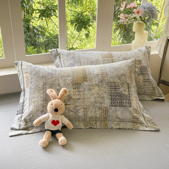 91家纺网 家纺一手货源 找家纺 仔仔熊 2025新款磨毛四件套系列 雅灰格纹