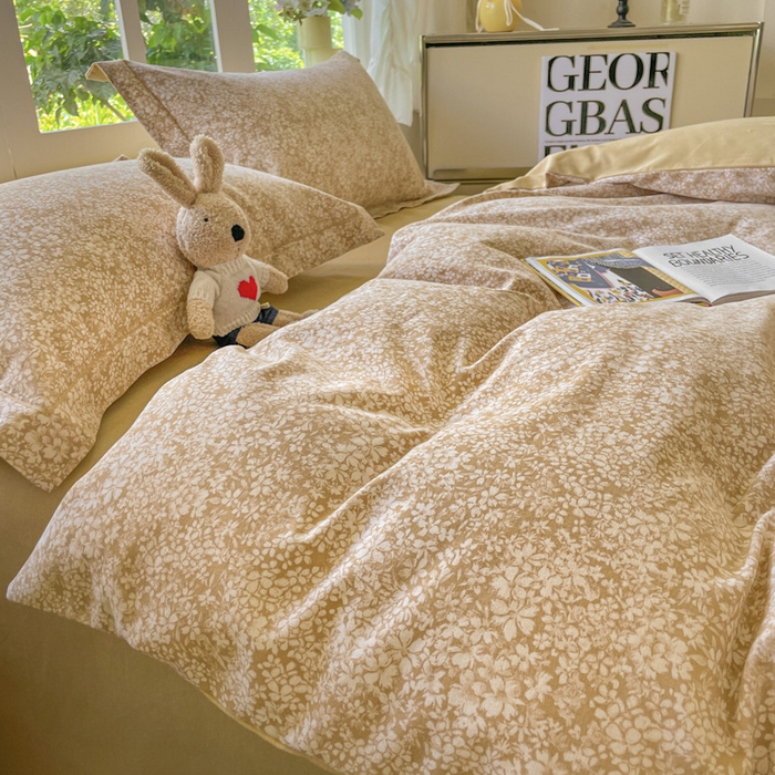 91家纺网 家纺一手货源 找家纺 仔仔熊 2025新款磨毛四件套系列 晨光蜜蕊