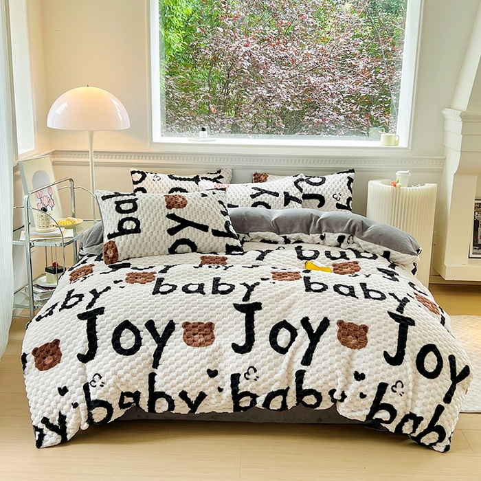 91家纺网 家纺一手货源 找家纺 宜代光年 2025新款大豆绒提花系列四件套（提供买家秀）-印花款 大豆绒-熊宝