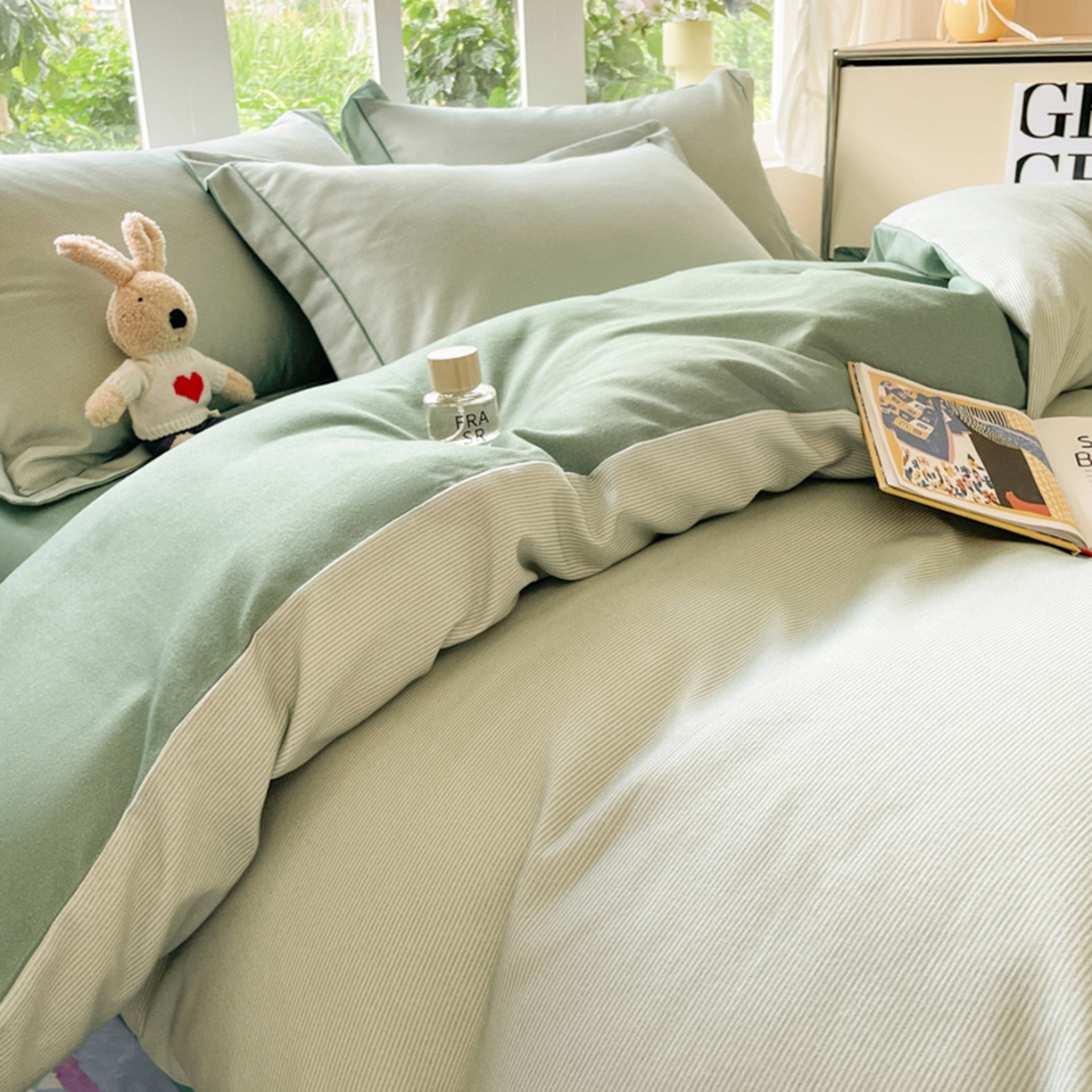 91家纺网 家纺一手货源 找家纺 仔仔熊 2025新款磨毛四件套系列 松息细纹