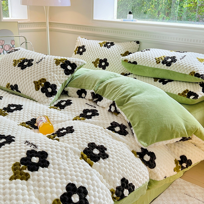 91家纺网 家纺一手货源 找家纺 宜代光年 2025新款大豆绒提花系列四件套（提供买家秀）-印花款 大豆绒-花园