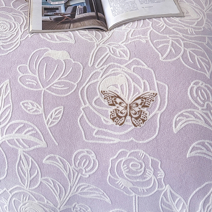 91家纺网 家纺一手货源 找家纺 柏薇 2025新款兔毛宽包边立体雕花牛奶绒四件套 雪愿