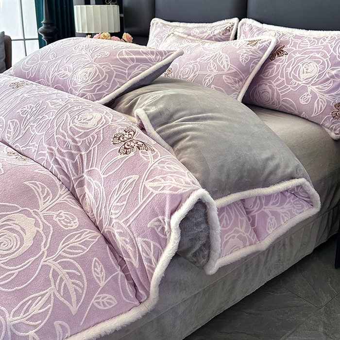 柏薇 2025新款兔毛宽包边立体雕花牛奶绒四件套 雪愿