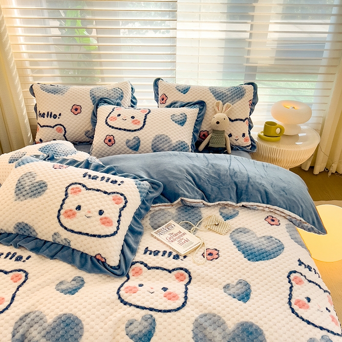 91家纺网 家纺一手货源 找家纺 宜代光年 2025新款大豆绒提花系列四件套（提供买家秀）-印花款 大豆绒-蓝色小熊