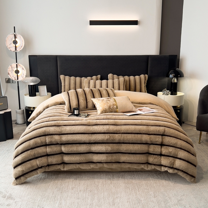 91家纺网 家纺一手货源 找家纺 宜代光年 2025新款背印兔绒条纹系列四件套 条纹-卡其